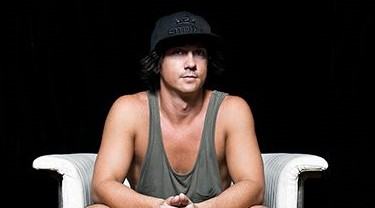 Matías Sundblad y Eli Rojas, en una nueva cita con ‘Amazona’ en Ibiza |Uculturemix
