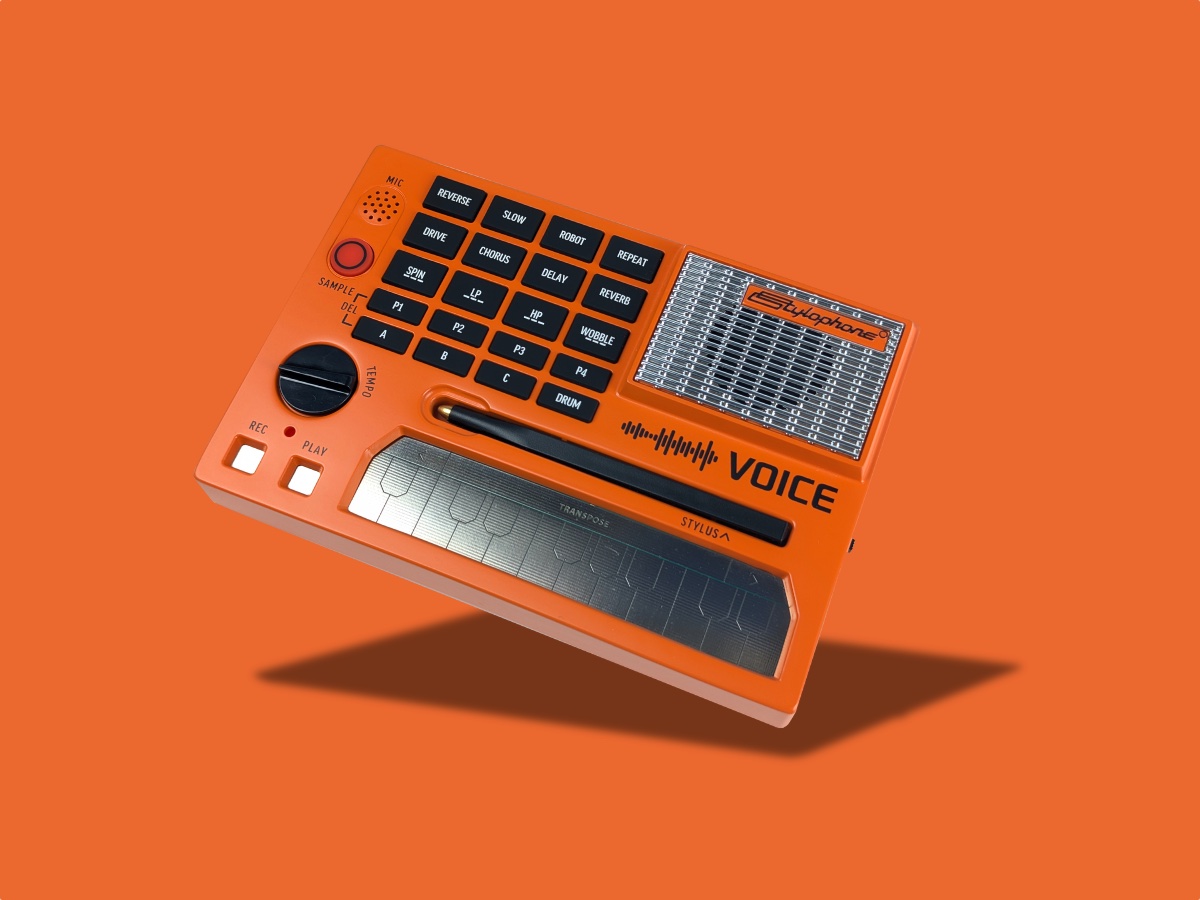 Stylophone VOICE, un sampler portátil con stylus, efectos y secuenciador para crear música en cualquier lugar | Uculturemix